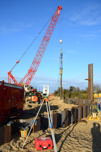 The more powerful impact hammer being used to finish off stubborn piles