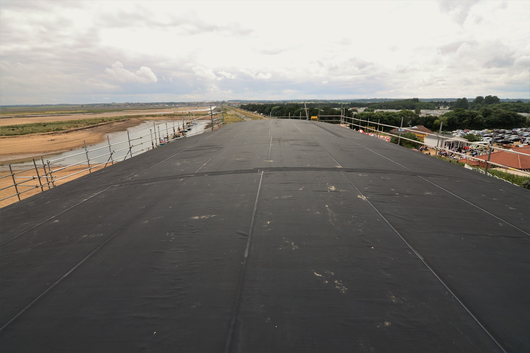 Weatherproof membrane on tjhe main roof