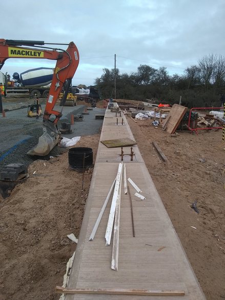 Concrete capping beam leading from the ILB ramp