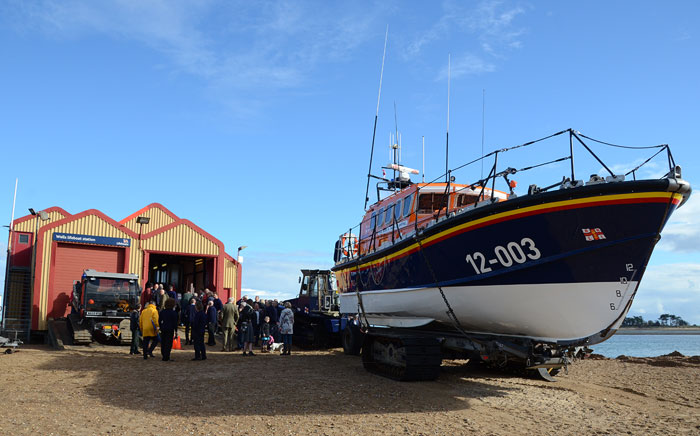 People arriving at the boathouse on Sunday morning