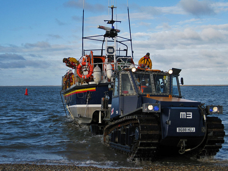 12-005 launching on service to tug Speedwell, 18/9/17