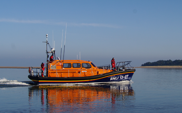 Relief Shannon-class lifeboat 13-07 making a flying visit to Wells (5/2/17)
