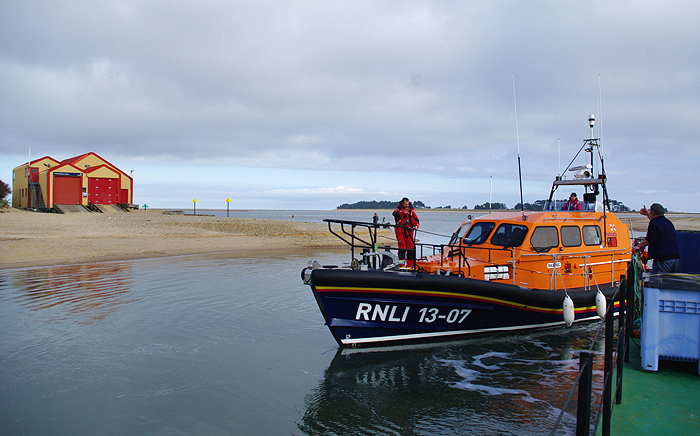 Shannon class lifeboat 13-07 departing Wells outer harbour en-route to Lowestoft
