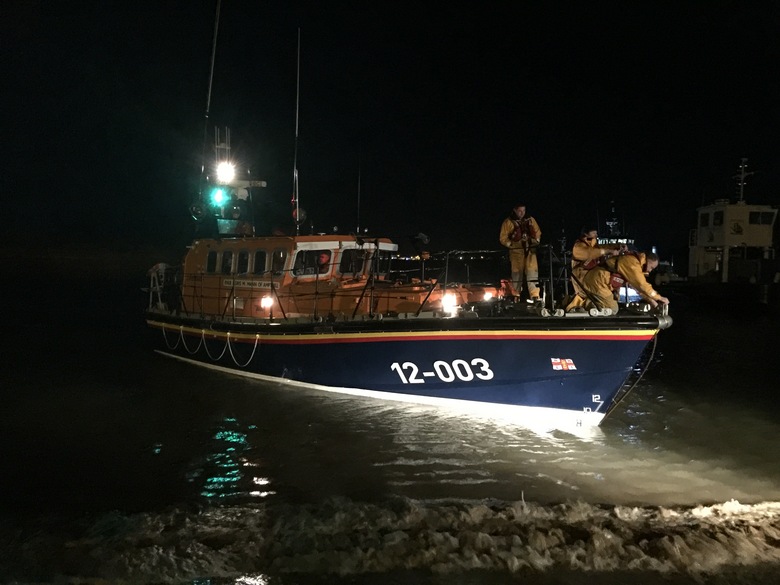 Reocvery of the lifeboat after service to 'Valkyrie' , 3/1/18