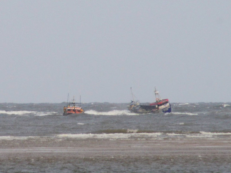 Lifeboat crossing the bar with FV 'Fair Lass' in tow, 28/4/21