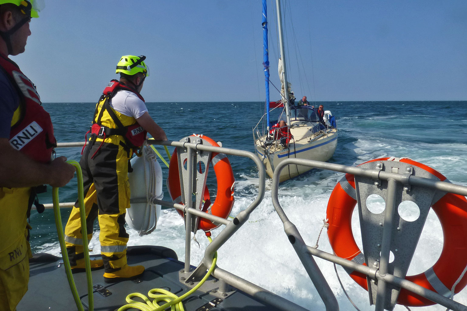 Securing the tow to the yacht <I>Fantastic Feeling</i>, 11/6/25