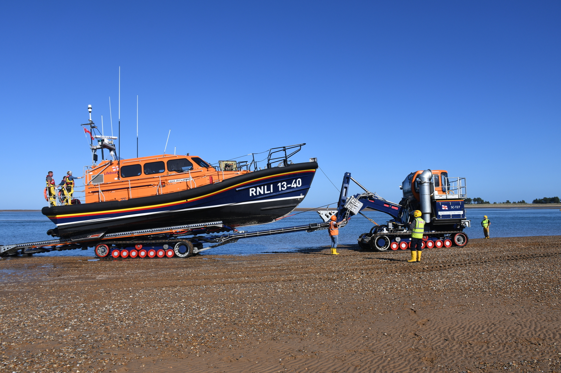 Hauling the Shannon onto the carriage; far enough for the centre of gravity to be over the turntable